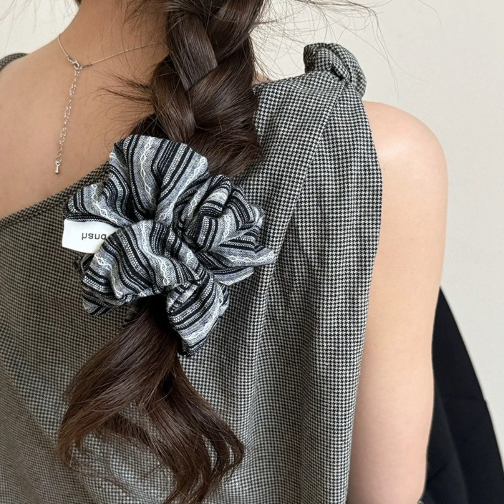 Ikat Rambut Korea Motif Garis  - Women'S Fashion Korea ulasan dan harga